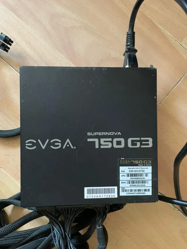 Fuente de Alimentación EVGA