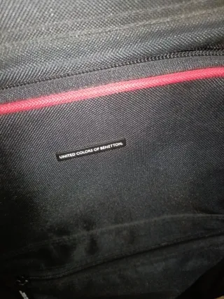 Maleta Benetton Negra Pequeña