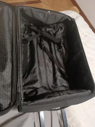 Maleta Benetton Negra Pequeña