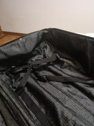 Maleta Benetton Negra Pequeña