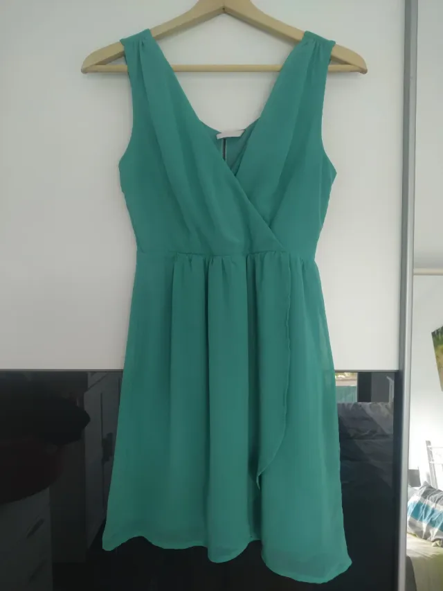 Vestido gasa Stradivarius verde agua