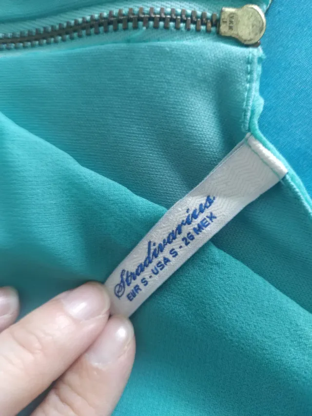 Vestido gasa Stradivarius verde agua