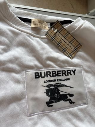 Sudadera Burberry Blanca