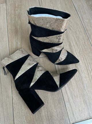 Botas Gold&Rouge pretas e douradas