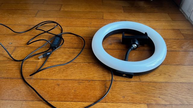 Aro de luz LED con soporte para móvil