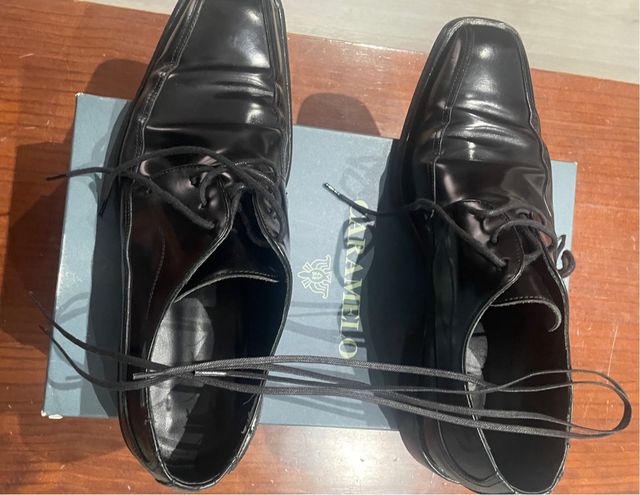 Zapatos de vestir Caramelo negros