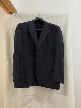 Traje de caballero gris marengo con chaleco