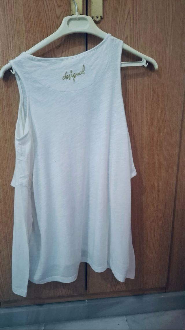 Camiseta Desigual Corazones Lentejuelas Talla M