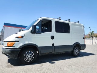 iveco daily 35s10 2005 recién camperizada