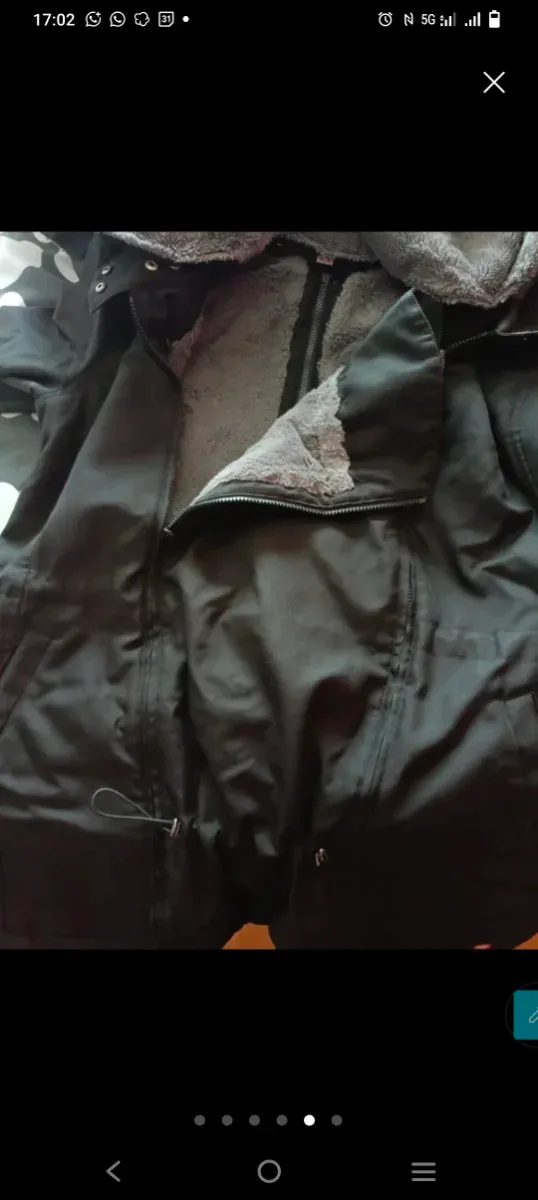 Abrigo porteo premamá Wombat & Co. negro