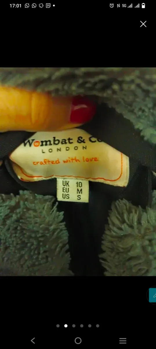 Abrigo porteo premamá Wombat & Co. negro