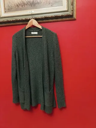 Rebeca larga Hollister verde talla M