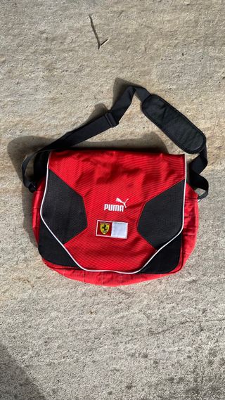Maletín Puma Ferrari Rojo y Negro