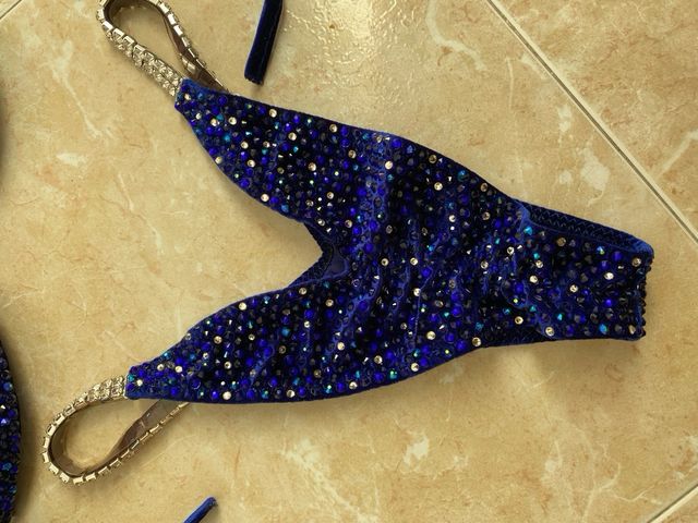 Bikini Fitness Competición Azul Brillante