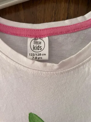 Chaqueta niña nueva sin uso C&A Negra Corazones y