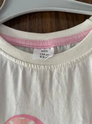 Chaqueta niña nueva sin uso C&A Negra Corazones y