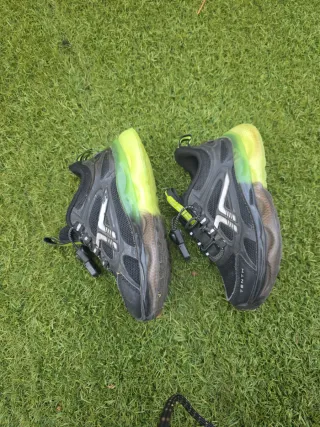 Zapatillas Tenth Negras y Verdes talla 32