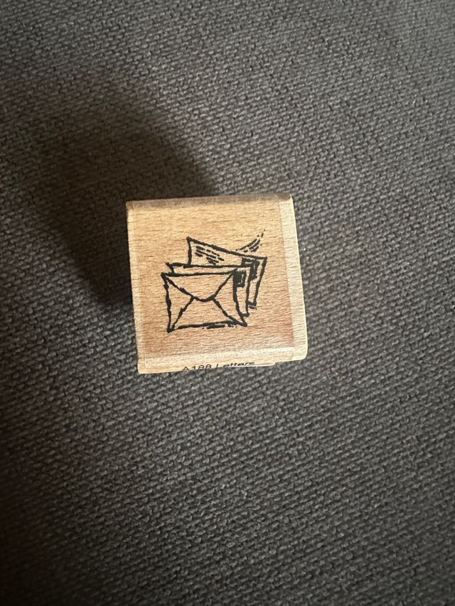 Sello de madera con goma