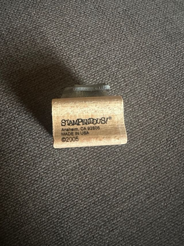 Sello de madera con goma