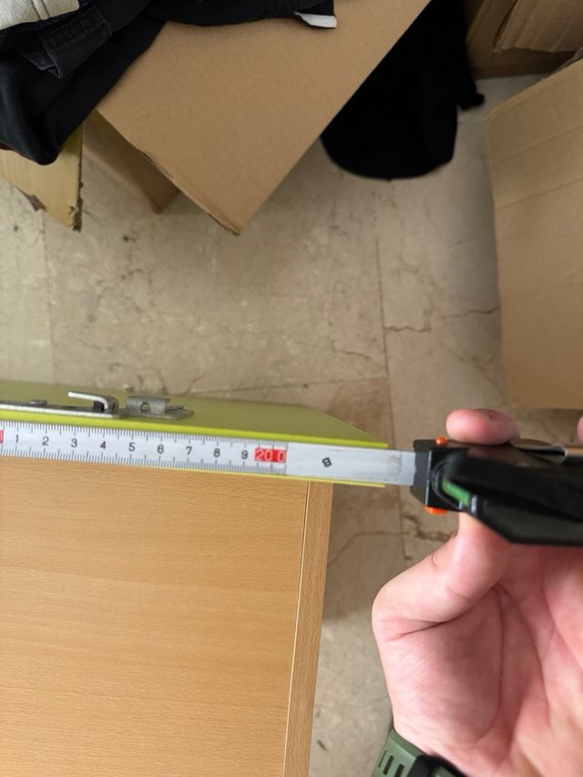 Mueble juvenil bajo con puerta