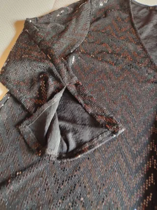 Camiseta lentejuelas negra