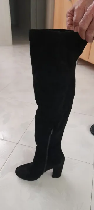 Stivali neri alti
