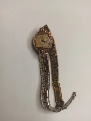 Reloj antiguo de pulsera