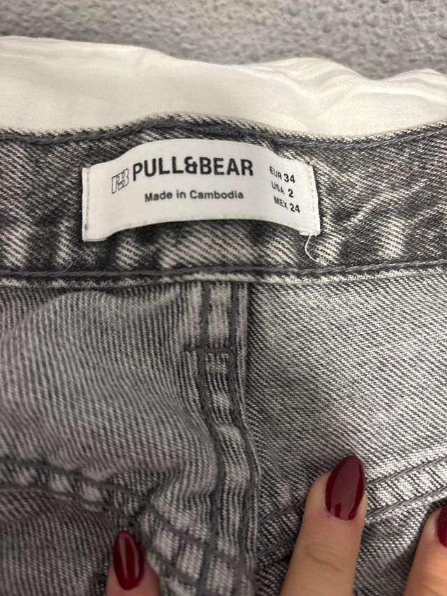 Vaqueros rectos grises