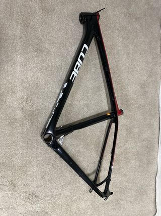 Cuadro Cube Reaction XT Carbono