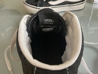 Zapatillas Vans SK8-Hi Negras y Grises
