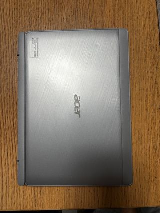 Acer One 10 Convertible Portátil/Tablet Plata