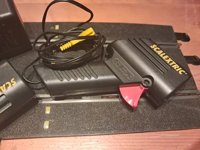 Pista Scalextric, 2 mandos y transformador