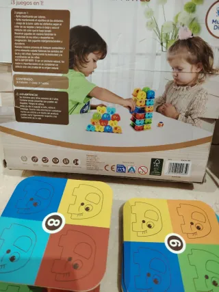 Juego de apilar elefantes de madera