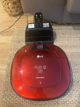 Roomba LG con batería nueva, muy poco uso.