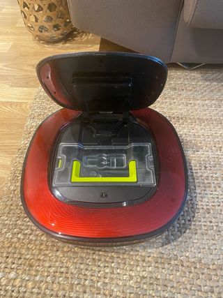 Roomba LG con batería nueva, muy poco uso.