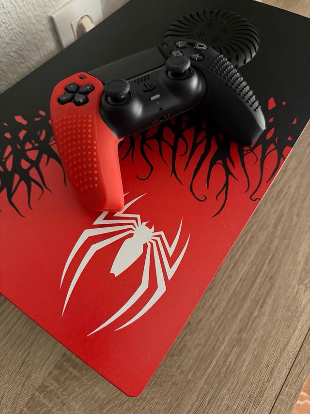 PlayStation 5 Digital Edition Nero/Rosso 1 TB