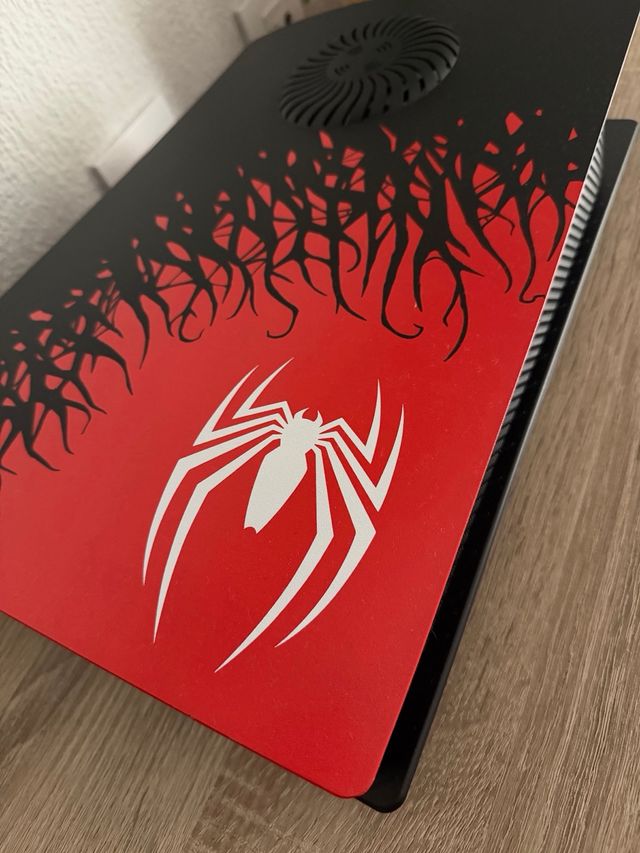 PlayStation 5 Digital Edition Nero/Rosso 1 TB