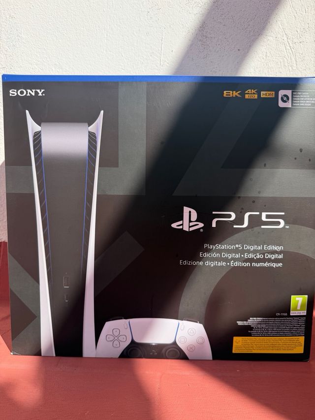 PlayStation 5 Digital Edition Nero/Rosso 1 TB