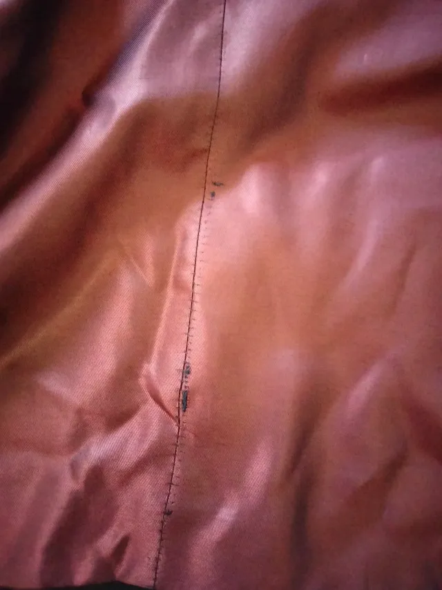 Americana azul marino de Blasier Skill.