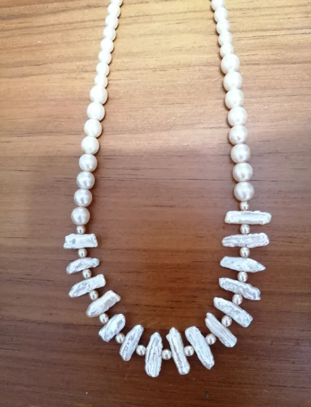 Collar Perlas y Nácar Blanco