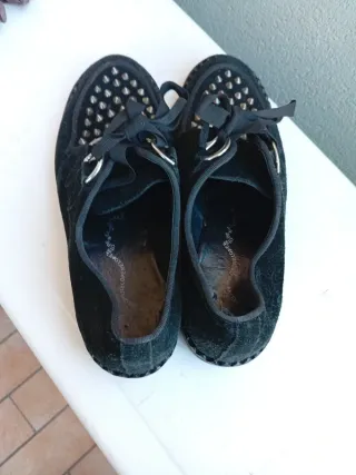 Scarpe borchiate nere 38