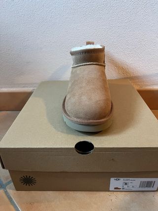 Simili UGG Ultra Mini Boots Marroni