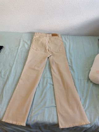 Pantalones vaqueros campana mujer talla 32, ud:7€
