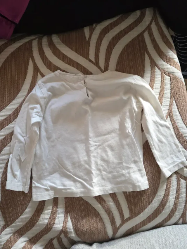 Camiseta niña Zara love cerezas