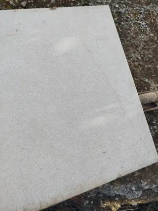 Plaqueta de cerámica