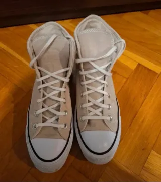 Converse plataforma beige talla 38