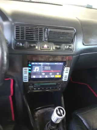 Volkswagen Golf 2003