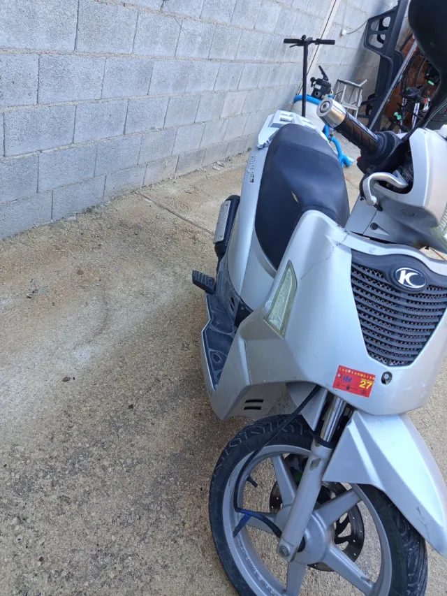 Kymco People 49cc 2T Moto 49