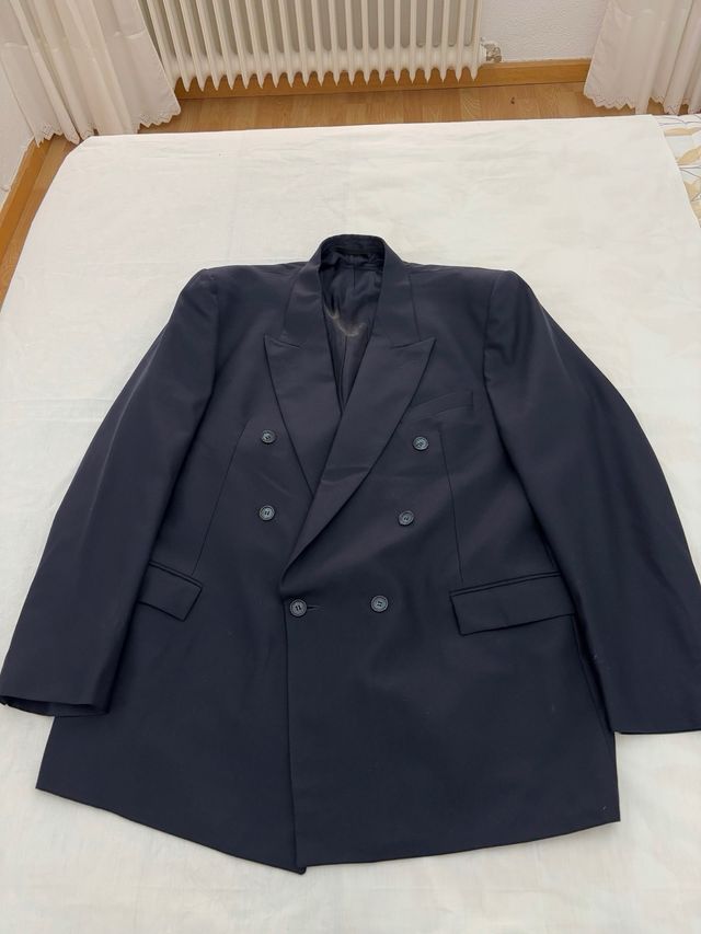 Traje cruzado azul marino