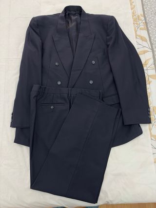 Traje cruzado azul marino